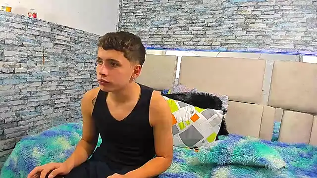 Julian wolf18 online show from October 10, 2025, 3:02 pm