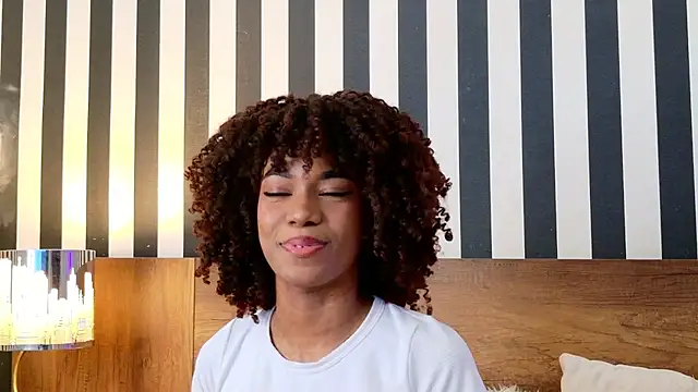 Stellaciel  online show from October 28, 2025, 10:09 pm