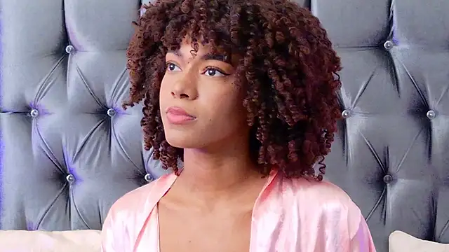 Stellaciel  online show from November 5, 2025, 10:46 pm