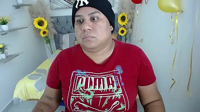 hotlesby valery online show from October 15, 2025, 7:11 pm