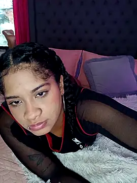 Snapshot of camilafoox7 chatting on September 30, 2025, 12:33 pm camilafoox7 online show from September 30, 2025, 12:33 pm