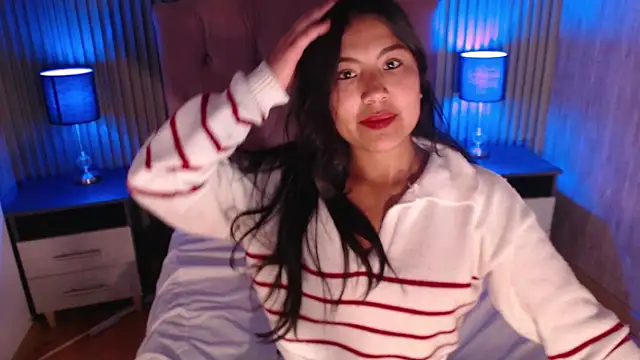 Snapshot of VixenNilo chatting on October 3, 2025, 3:20 am VixenNilo online show from October 3, 2025, 3:20 am