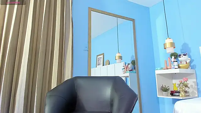 PenelopeBond online show from September 25, 2025, 12:55 pm