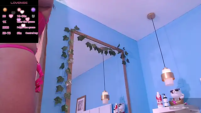 PenelopeBond online show from October 6, 2025, 1:45 pm