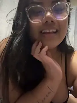 kiaradanielaxx online show from February 17, 2026, 5:38 am