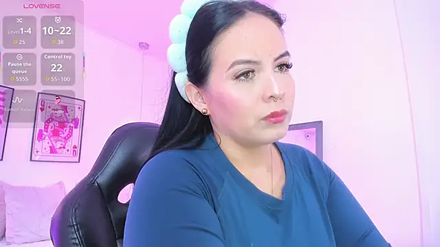 Snapshot of camiladuke7 chatting on June 15, 2026, 11:10 am camiladuke7 online show from June 15, 2026, 11:10 am