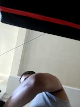 addiction z online show from November 26, 2025, 6:24 am