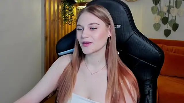 AriaWell online show from November 14, 2025, 5:11 am