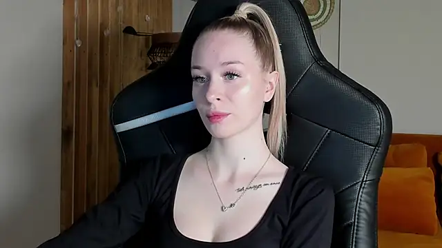 MiaGraces online show from January 9, 2026, 5:25 am