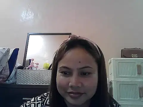 Amarrahlyn online show from May 10, 2026, 6:39 am