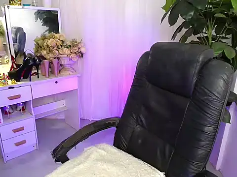 AngelitaDeputouch online show from November 10, 2025, 11:37 am