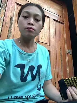 Halyy xx online show from October 18, 2025, 12:01 am