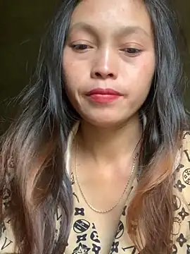 Halyy xx online show from October 5, 2025, 7:10 am