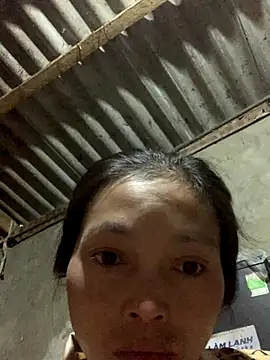 Halyy xx online show from October 18, 2025, 11:07 pm