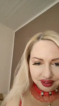 MarinaMargo online show from November 23, 2025, 10:14 am