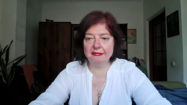 Snapshot of Violet_Pulse chatting on May 19, 2026, 8:54 am Violet Pulse online show from May 19, 2026, 8:54 am
