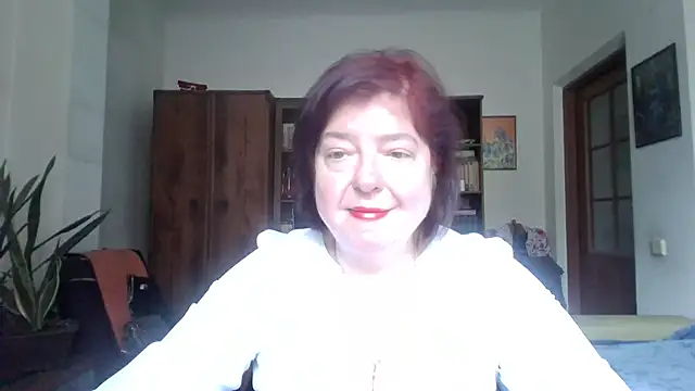 Snapshot of Violet_Pulse chatting on May 1, 2026, 9:25 am Violet Pulse online show from May 1, 2026, 9:25 am