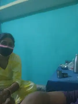 Cute-Charvii online show from December 15, 2025, 3:23 am