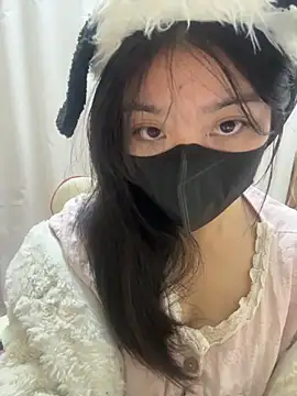 Snapshot of AZ37866 chatting on February 10, 2026, 1:10 pm AZ37866 online show from February 10, 2026, 1:10 pm