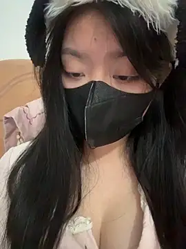 Snapshot of AZ37866 chatting on February 15, 2026, 2:27 pm AZ37866 online show from February 15, 2026, 2:27 pm