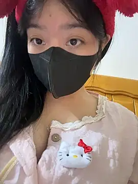 Snapshot of AZ37866 chatting on February 9, 2026, 1:31 pm AZ37866 online show from February 9, 2026, 1:31 pm