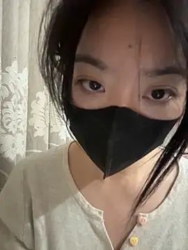 Snapshot of AZ37866 chatting on February 16, 2026, 1:43 pm AZ37866 online show from February 16, 2026, 1:43 pm