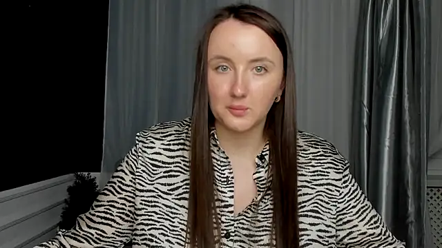 LilaWinks online show from October 18, 2025, 12:18 pm