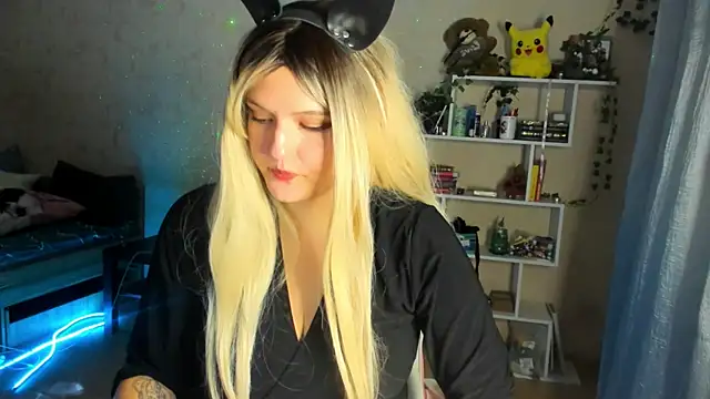 Snapshot of Alice_Casey_new chatting on October 15, 2025, 6:38 pm Alice Casey new online show from October 15, 2025, 6:38 pm