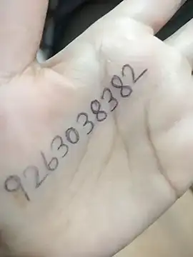 JassiKumari02 online show from November 25, 2025, 6:19 pm