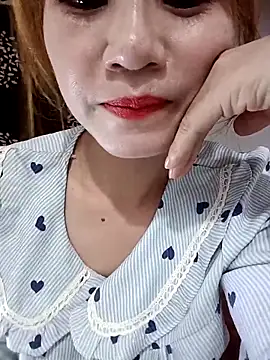 Labibi2k online show from October 10, 2025, 3:24 pm
