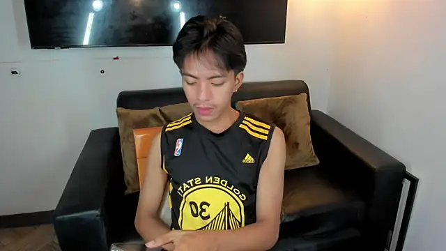 Snapshot of jayxxxlovescock chatting on October 28, 2025, 5:12 pm jayxxxlovescock online show from October 28, 2025, 5:12 pm