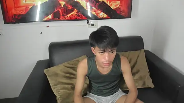 Snapshot of jayxxxlovescock chatting on October 25, 2025, 4:29 pm jayxxxlovescock online show from October 25, 2025, 4:29 pm