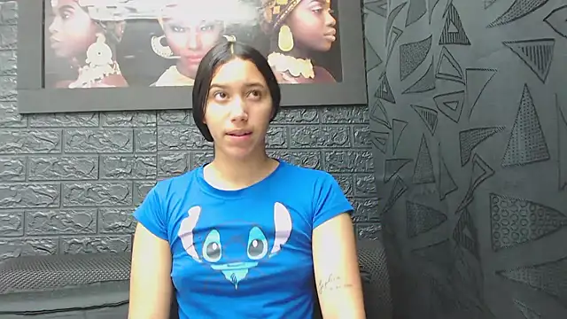 Lil Rose2006 online show from January 9, 2026, 12:45 pm