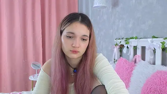 Snapshot of vivyboo111 chatting on May 27, 2026, 9:33 pm vivyboo111 online show from May 27, 2026, 9:33 pm