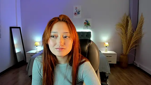 Samara Hilton 2 online show from September 30, 2025, 8:04 pm