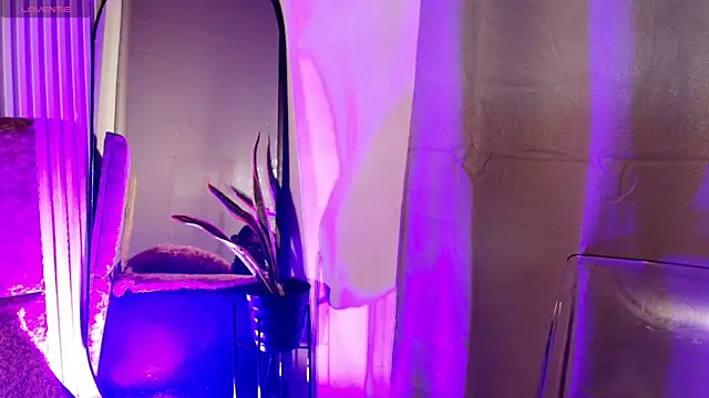 Missdionne curly online show from March 27, 2026, 10:38 am