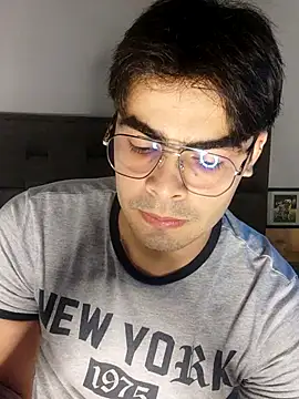 Mason grey online show from November 22, 2025, 10:08 pm