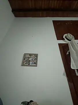 Julieta Duque online show from April 6, 2026, 3:46 am