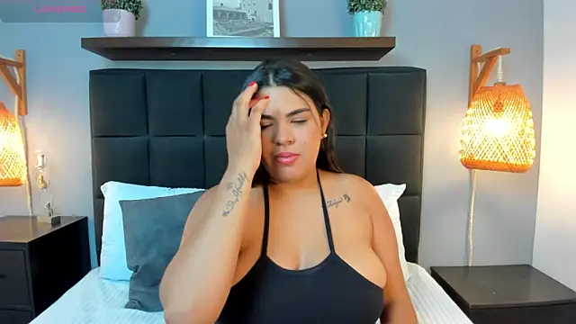 Snapshot of daniela_crozee_ chatting on October 4, 2025, 2:24 am daniela crozee online show from October 4, 2025, 2:24 am