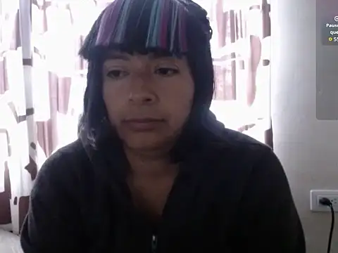 Snapshot of Acelinrose chatting on June 4, 2026, 12:43 pm Acelinrose online show from June 4, 2026, 12:43 pm