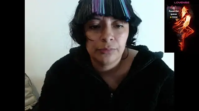 Acelinrose online show from November 6, 2025, 1:31 am