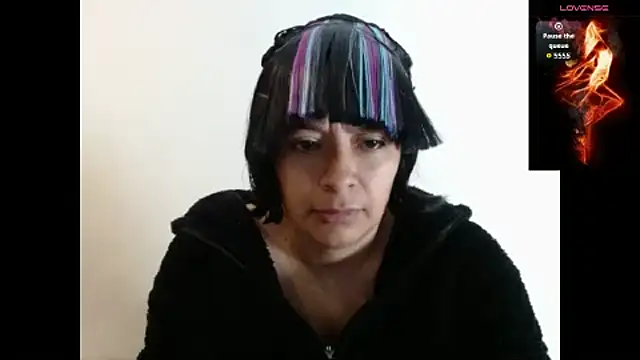 Acelinrose online show from October 22, 2025, 9:53 am