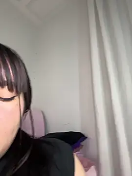  amelie- online show from May 31, 2026, 11:05 pm