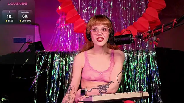 Snapshot of tacodeluxxxe chatting on February 7, 2026, 5:26 am tacodeluxxxe online show from February 7, 2026, 5:26 am