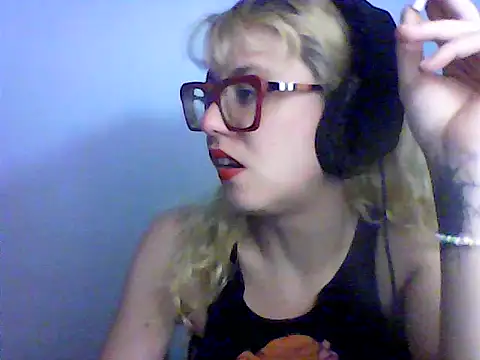 BlondieTami online show from October 23, 2025, 11:31 am