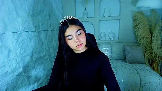 ambarina r online show from November 15, 2025, 3:10 am