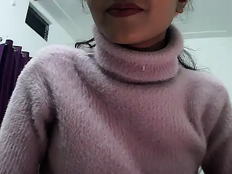 Hottie-rani online show from November 28, 2025, 5:24 pm