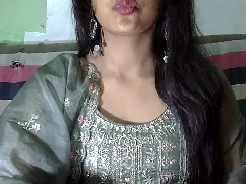 sexy-irm online show from November 26, 2025, 7:52 am