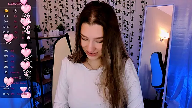 Snapshot of LinaBlossom_ chatting on July 11, 2026, 5:30 am LinaBlossom online show from July 11, 2026, 5:30 am