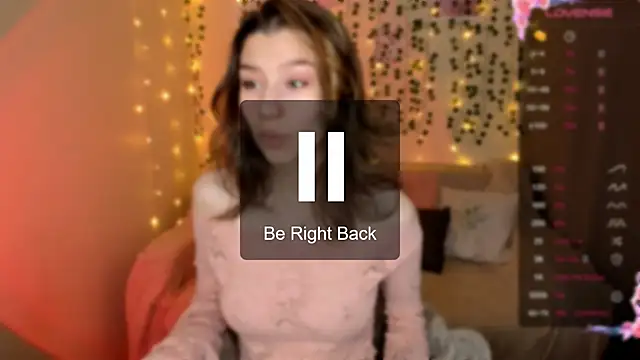 LinaBlossom  online show from October 10, 2025, 2:34 am